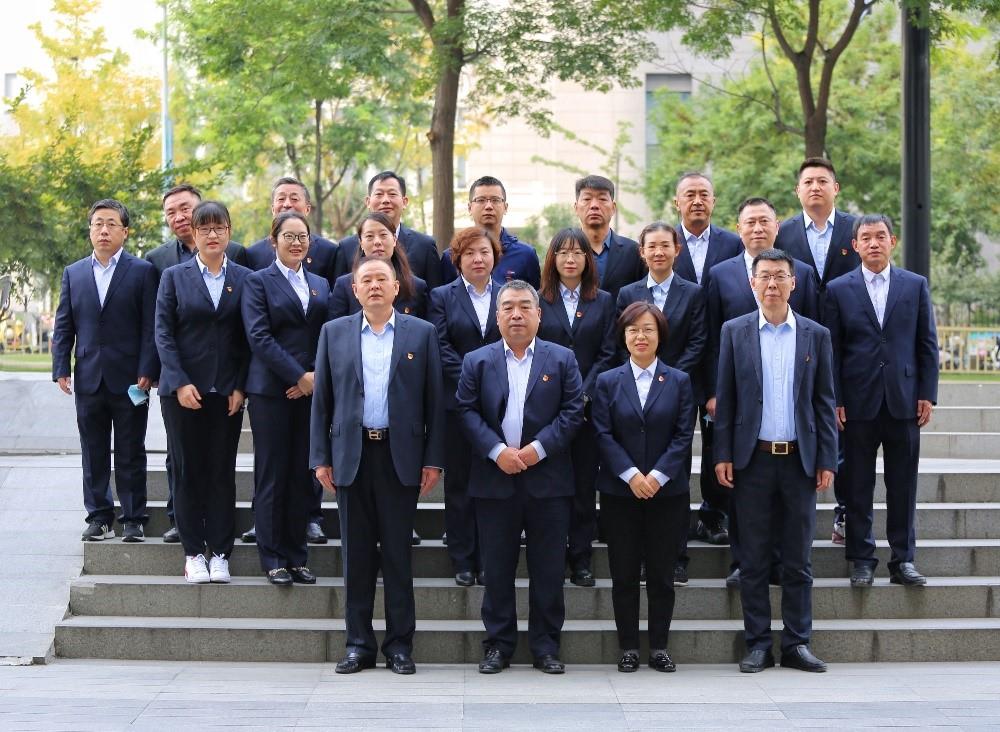 多元團(tuán)隊(duì)凝合力，同舟共濟(jì)揚(yáng)帆起